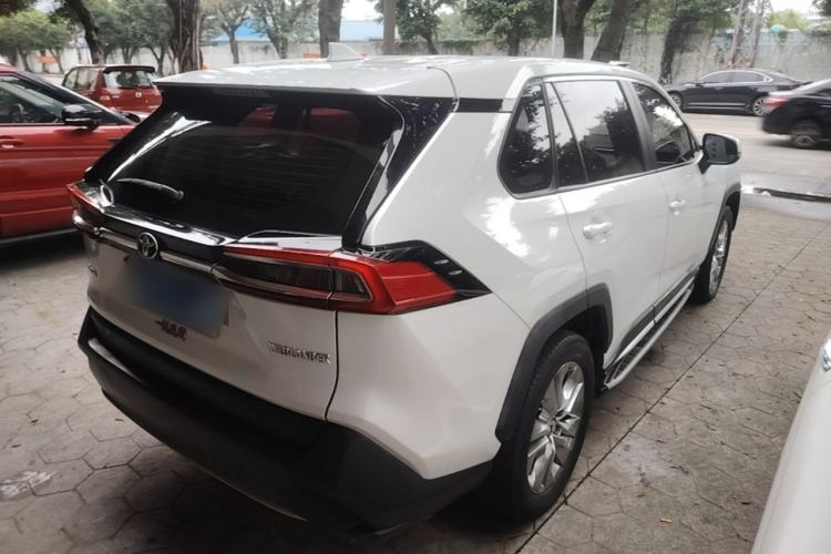 Used Toyota Wildlander 2020 2.0L CVT Two-Wheel Drive Luxury Edition Rear Right 45 Deg