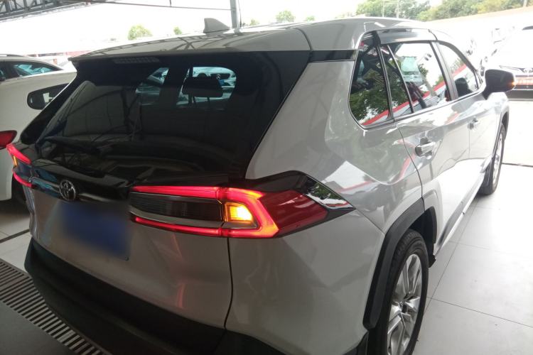 Used Toyota Wildlander 2020 2.0L CVT Two-Wheel Drive Luxury Edition Rear Right 45 Deg