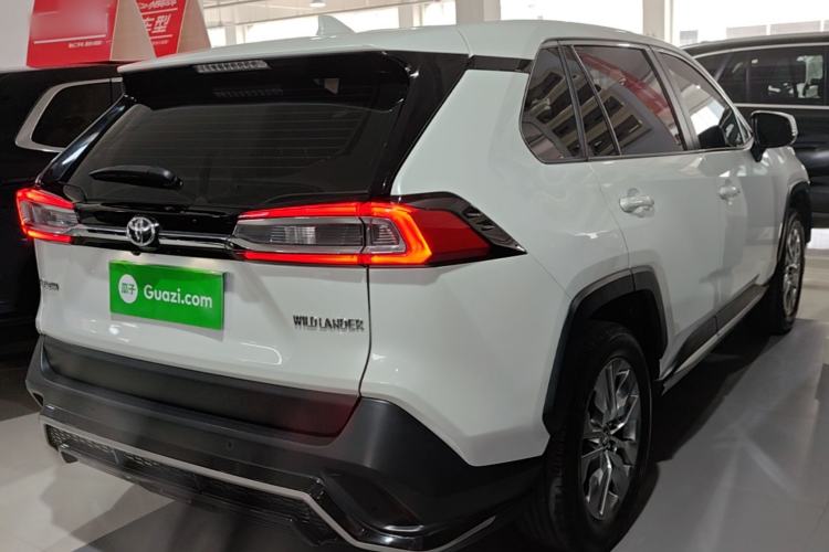 Used Toyota Wildlander 2020 2.0L CVT Two-Wheel Drive Luxury Edition Rear Right 45 Deg