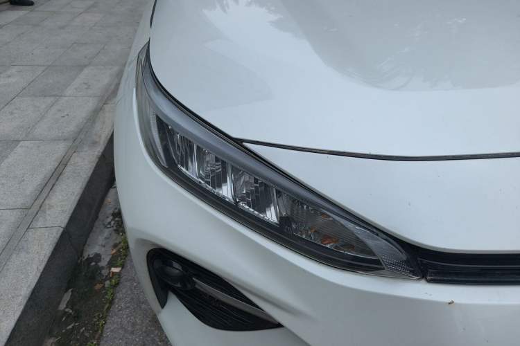 Used Toyota Wildlander 2020 2.0L CVT 4x4 Luxury Edition Right Front Headlight