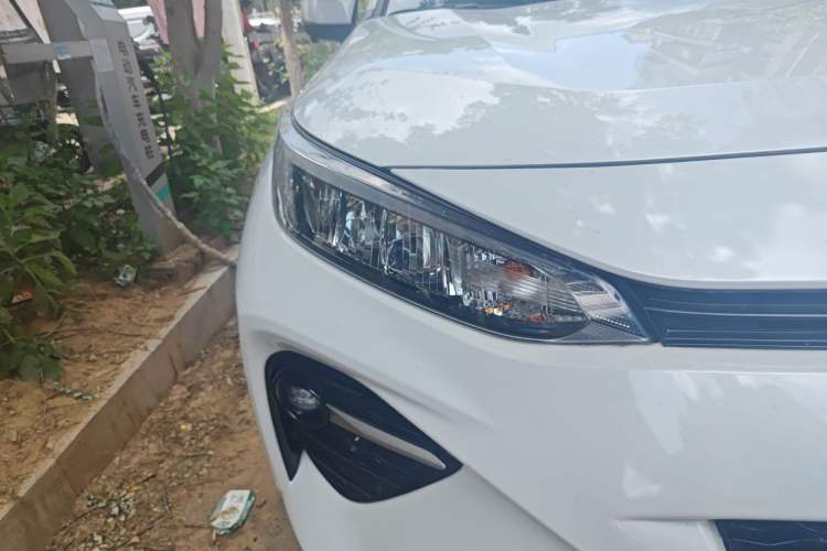 Used Toyota Wildlander 2020 Dual-Motor 2.5L E-CVT Four-Wheel Drive Luxury Edition Right Front Headlight