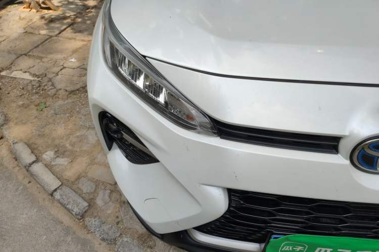 Used Toyota Wildlander 2020 Dual-Motor 2.5L E-CVT Four-Wheel Drive Luxury Edition Right Front Headlight