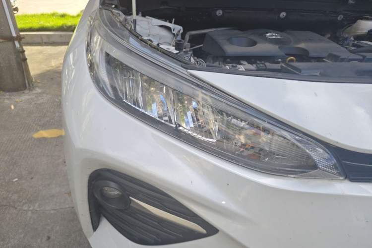 Used Toyota Wildlander 2020 2.0L CVT Two-Wheel Drive Leading Edition Right Front Headlight