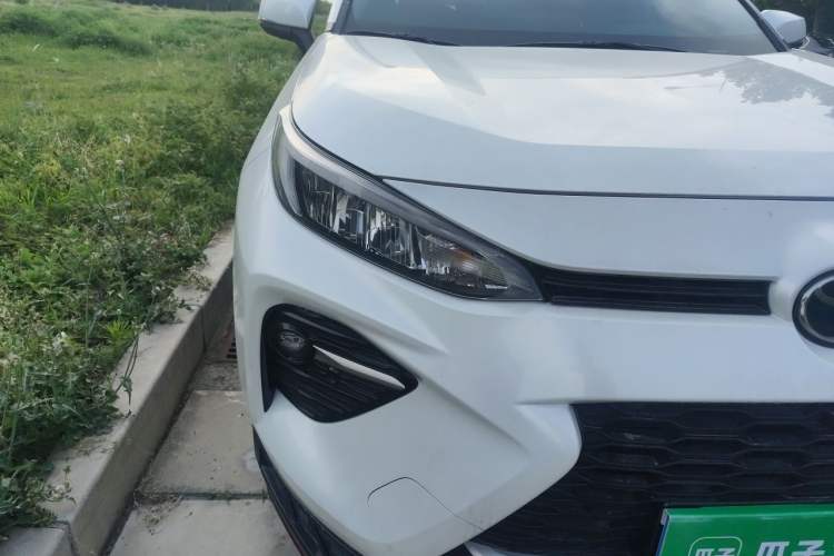 Used Toyota Wildlander 2020 2.0L CVT 4x4 Tech Edition Right Front Headlight