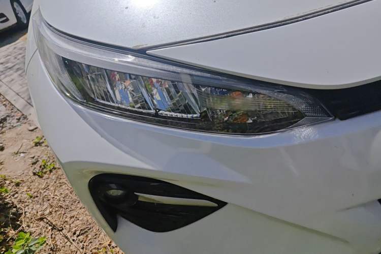 Used Toyota Wildlander 2020 2.0L CVT 4x4 Luxury Edition Right Front Headlight