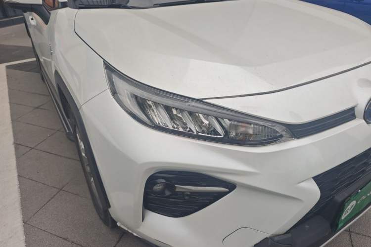 Used Toyota Wildlander 2020 Dual-Engine 2.5L E-CVT Two-Wheel Drive Luxury Edition Right Front Headlight