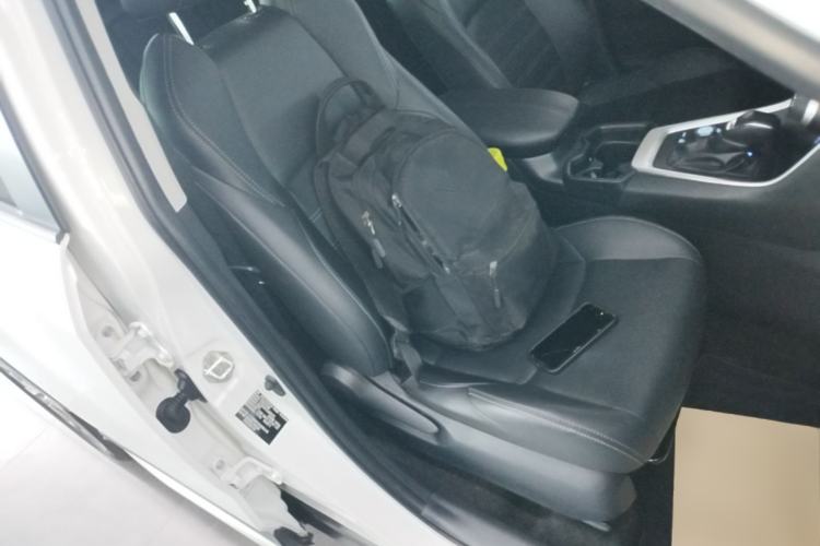 Used Toyota Wildlander 2020 2.0L CVT Four-Wheel Drive Premium Edition Right Front Seat