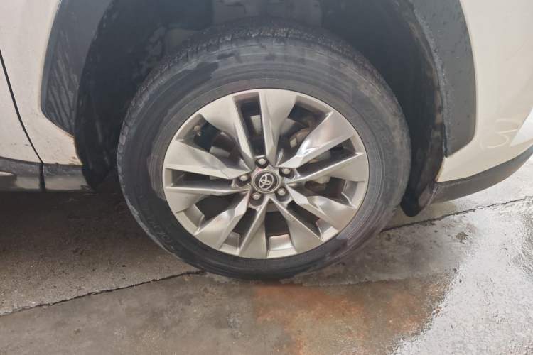 Used Toyota Wildlander 2020 2.0L CVT Two-Wheel Drive Luxury Edition Right Front Wheel Hub