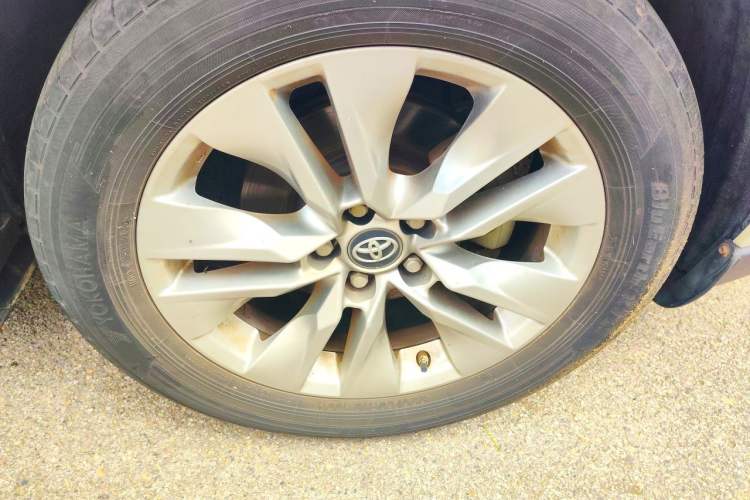 Used Toyota Wildlander 2020 2.0L CVT Two-Wheel Drive Luxury Edition Right Front Wheel Hub