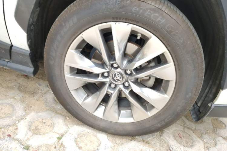 Used Toyota Wildlander 2020 Dual-Motor 2.5L E-CVT Four-Wheel Drive Luxury Edition Right Front Wheel Hub
