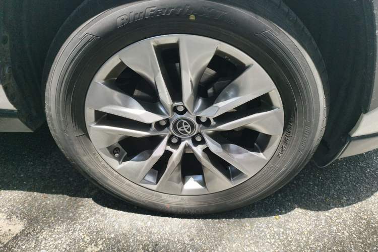 Used Toyota Wildlander 2020 2.0L CVT Two-Wheel Drive Luxury Edition Right Front Wheel Hub