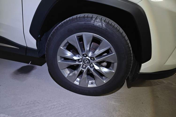 Used Toyota Wildlander 2020 2.0L CVT Two-Wheel Drive Luxury Edition Right Front Wheel Hub
