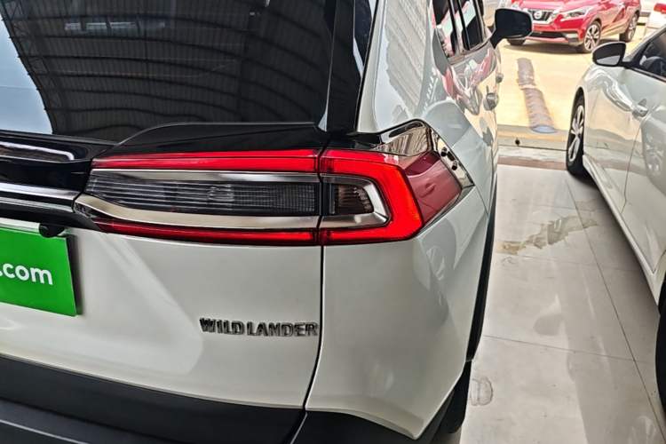Used Toyota Wildlander 2020 2.0L CVT Two-Wheel Drive Luxury Edition Right Rear Taillight