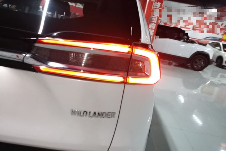 Used Toyota Wildlander 2020 2.0L CVT Four-Wheel Drive Premium Edition Right Rear Taillight