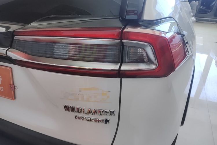 Used Toyota Wildlander 2020 Dual-Motor 2.5L E-CVT Four-Wheel Drive Luxury Edition Right Rear Taillight