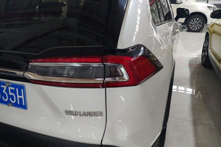 Used Toyota Wildlander 2020 2.0L CVT Two-Wheel Drive Luxury Edition Right Rear Taillight