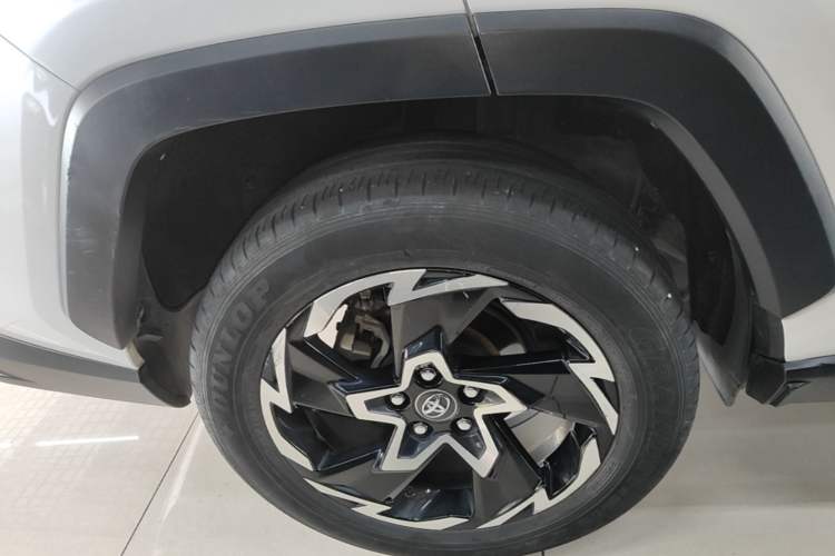 Used Toyota Wildlander 2020 2.0L CVT Two-Wheel Drive Tech Edition Right Rear Wheel Hub