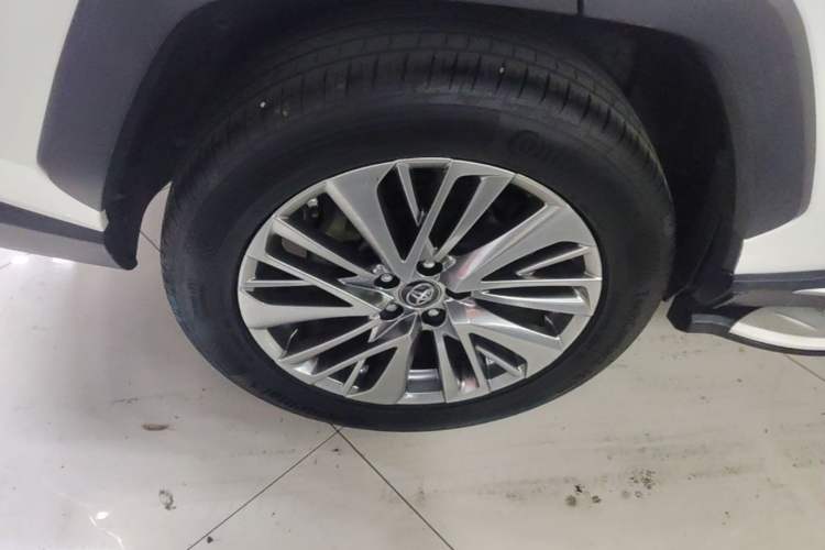 Used Toyota Wildlander 2020 2.0L CVT Two-Wheel Drive Prestige Edition Right Rear Wheel Hub