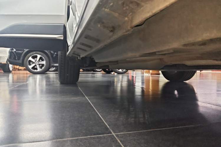 Used Toyota Wildlander 2020 Dual-Motor 2.5L E-CVT Four-Wheel Drive Luxury Edition Right Side Sill
