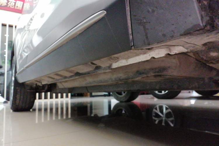 Used Toyota Wildlander 2020 2.0L CVT 4x4 Luxury Edition Right Side Sill