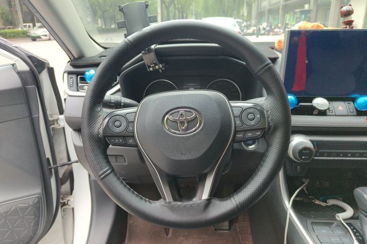 Used Toyota Wildlander 2020 2.0L CVT 4x4 Luxury Edition Steering Wheel