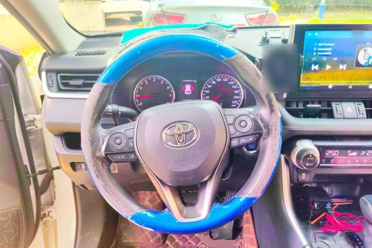Used Toyota Wildlander 2020 2.0L CVT Two-Wheel Drive Luxury Edition Steering Wheel