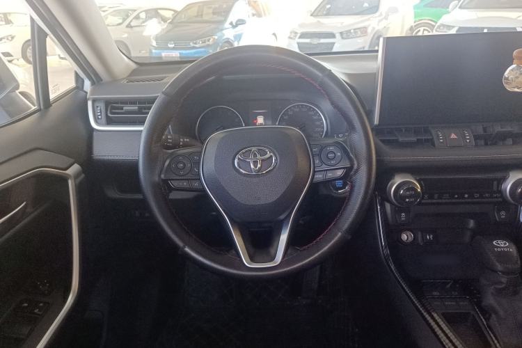 Used Toyota Wildlander 2020 2.0L CVT Two-Wheel Drive Luxury Edition Steering Wheel