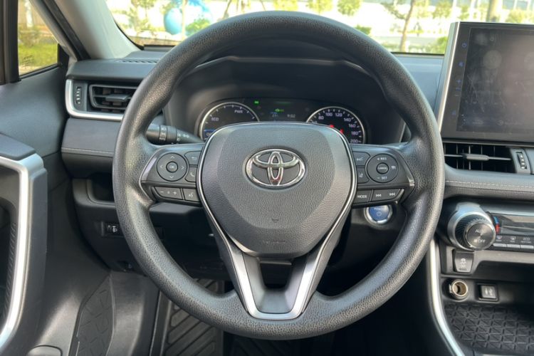 Used Toyota Wildlander 2020 Dual-Engine 2.5L E-CVT Two-Wheel Drive Luxury Edition Steering Wheel