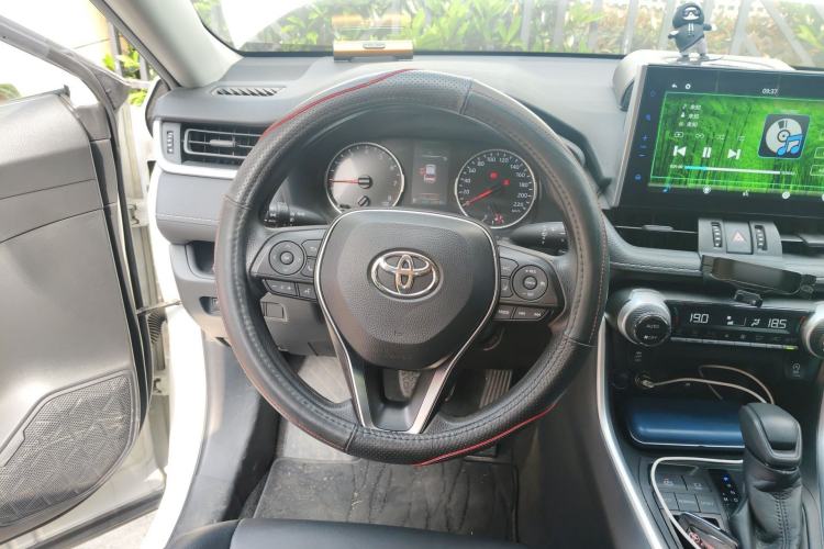 Used Toyota Wildlander 2020 2.0L CVT Two-Wheel Drive Luxury Edition Steering Wheel