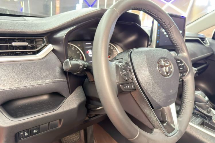 Used Toyota Wildlander 2020 2.0L CVT Two-Wheel Drive Luxury Edition Steering Wheel