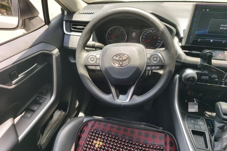 Used Toyota Wildlander 2020 2.0L CVT Two-Wheel Drive Luxury Edition Steering Wheel