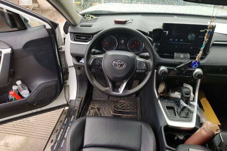 Used Toyota Wildlander 2020 2.0L CVT Two-Wheel Drive Luxury Edition Steering Wheel