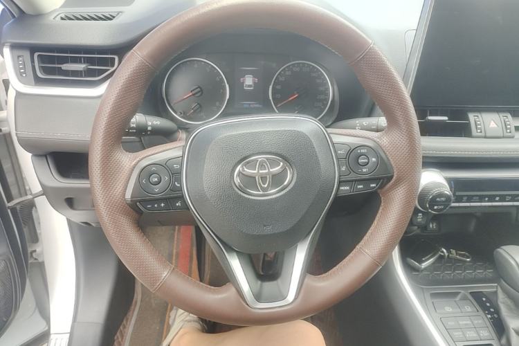 Used Toyota Wildlander 2020 2.0L CVT 4x4 Luxury Edition Steering Wheel