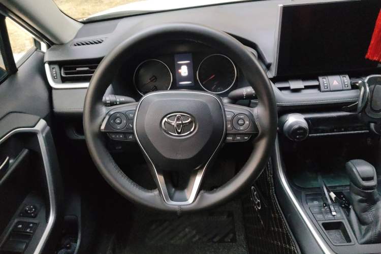 Used Toyota Wildlander 2020 2.0L CVT 4x4 Luxury Edition Steering Wheel