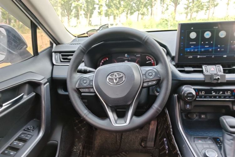 Used Toyota Wildlander 2020 2.0L CVT 4x4 Tech Edition Steering Wheel
