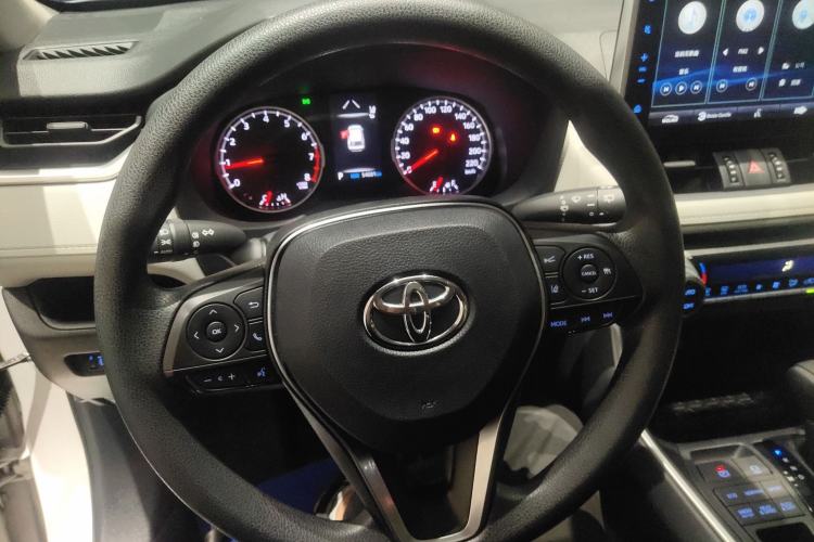Used Toyota Wildlander 2020 2.0L CVT 4x4 Luxury Edition Steering Wheel