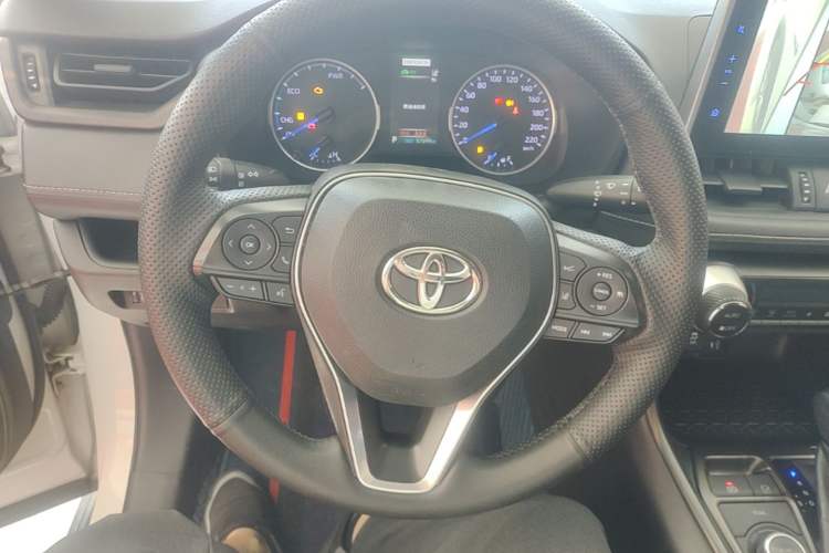 Used Toyota Wildlander 2020 Dual-Motor 2.5L E-CVT Four-Wheel Drive Luxury Edition Steering Wheel