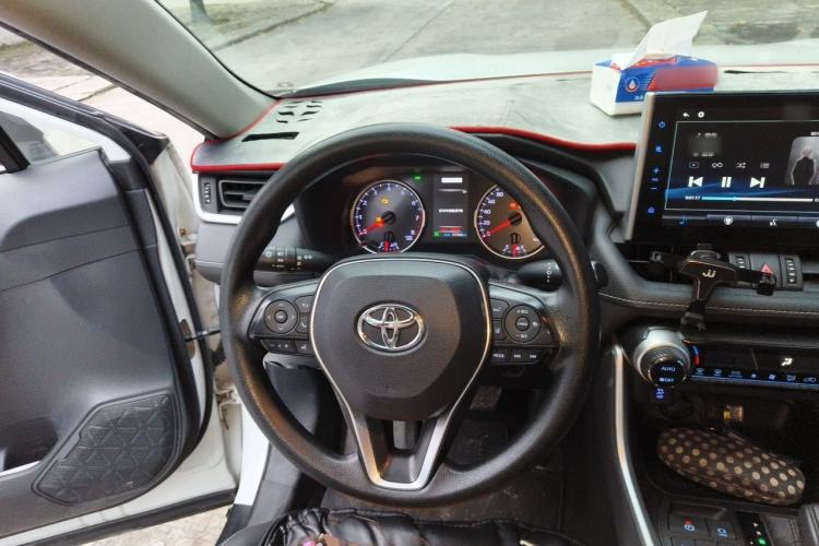 Used Toyota Wildlander 2020 2.0L CVT Two-Wheel Drive Luxury Edition Steering Wheel