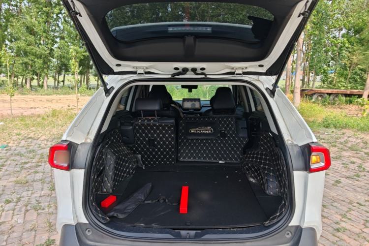 Used Toyota Wildlander 2020 2.0L CVT 4x4 Tech Edition Trunk