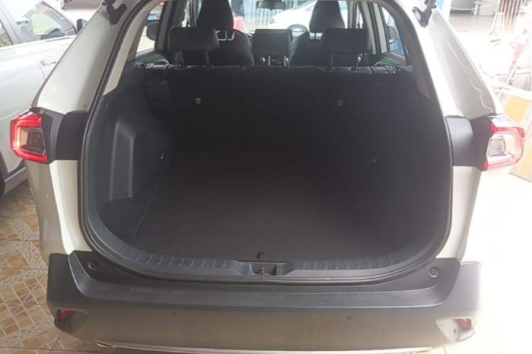 Used Toyota Wildlander 2020 2.0L CVT Two-Wheel Drive Luxury Edition Trunk