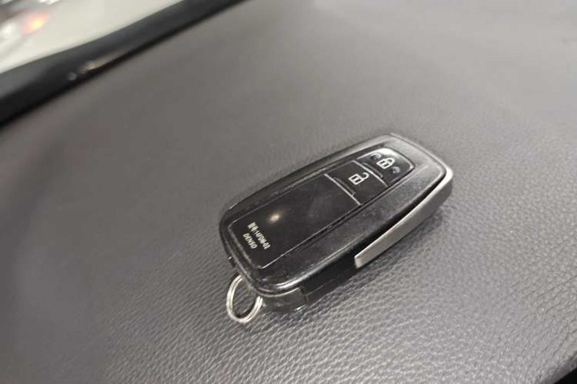 Used Toyota Wildlander 2020 2.0L CVT 4x4 Luxury Edition Vehicle Key