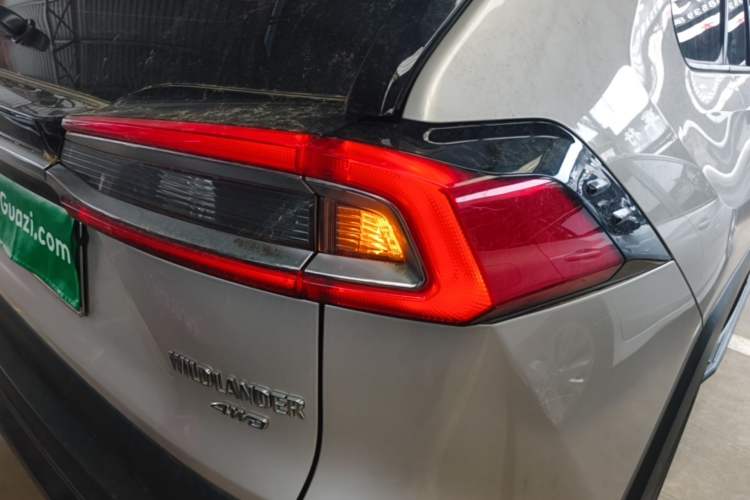 Used Toyota Wildlander 2020 2.0L CVT 4x4 Tech Edition Right Rear Taillight