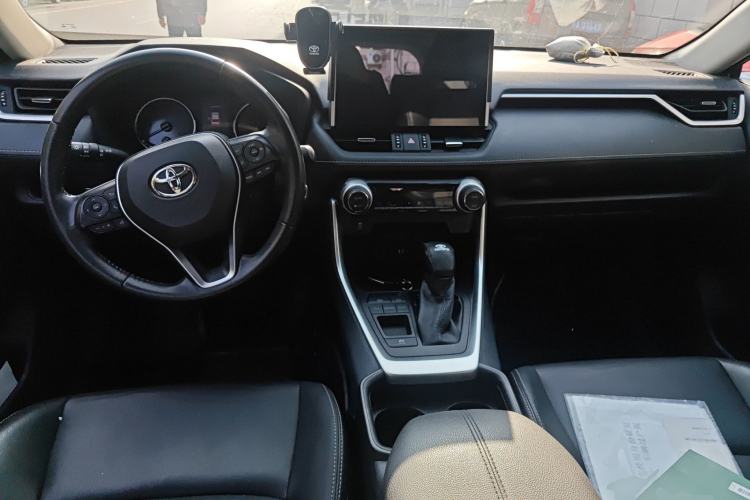 Used Toyota Wildlander 2021 Dual-Engine 2.5L E-CVT Two-Wheel Drive Luxury Edition Center Console
