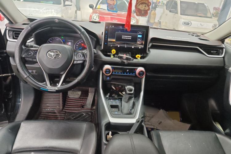 Used Toyota Wildlander 2021 Dual-Engine 2.5L E-CVT Two-Wheel Drive Luxury Edition Center Console