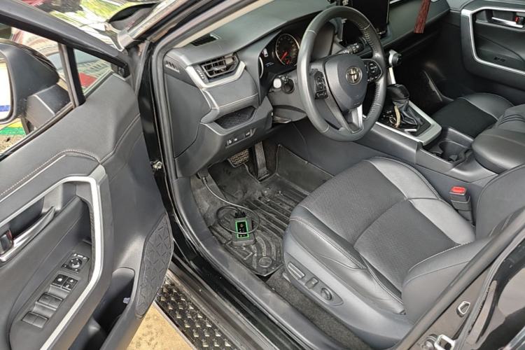 Used Toyota Wildlander 2021 2.0L CVT Two-Wheel Drive Luxury Edition Driver Seat