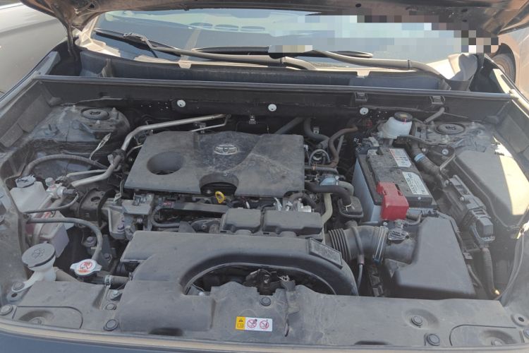 Used Toyota Wildlander 2021 2.0L CVT 4x4 Luxury Edition Engine Bay