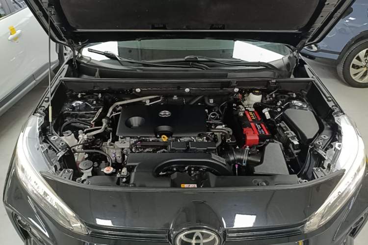 Used Toyota Wildlander 2021 2.0L CVT 4x4 Luxury Edition Engine Bay