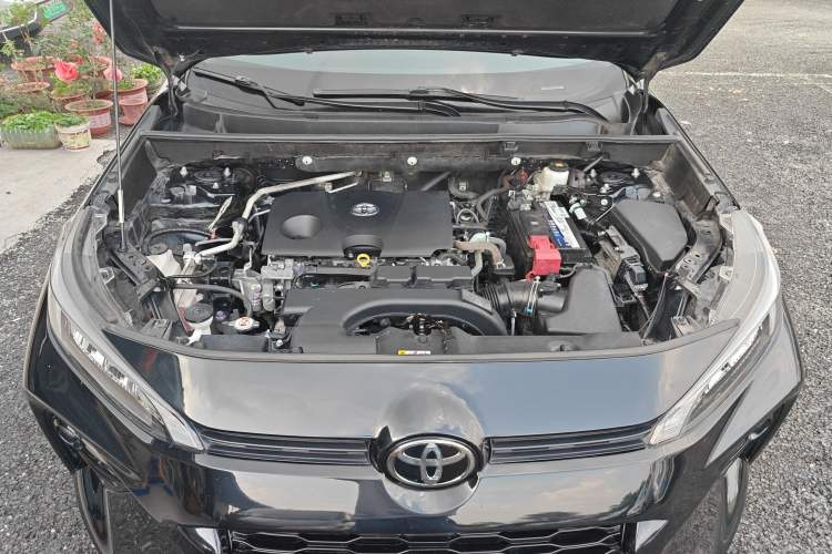 Used Toyota Wildlander 2021 2.0L CVT 4x4 Luxury Edition Engine Bay