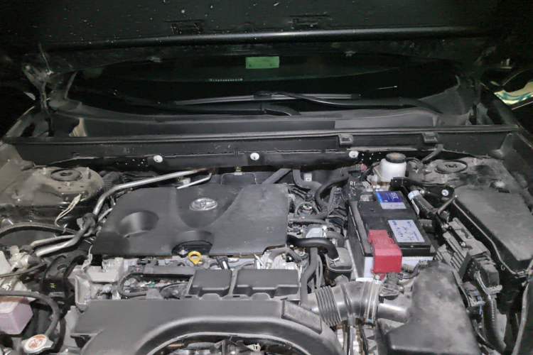Used Toyota Wildlander 2021 2.0L CVT Two-Wheel Drive Luxury Edition Engine Bay