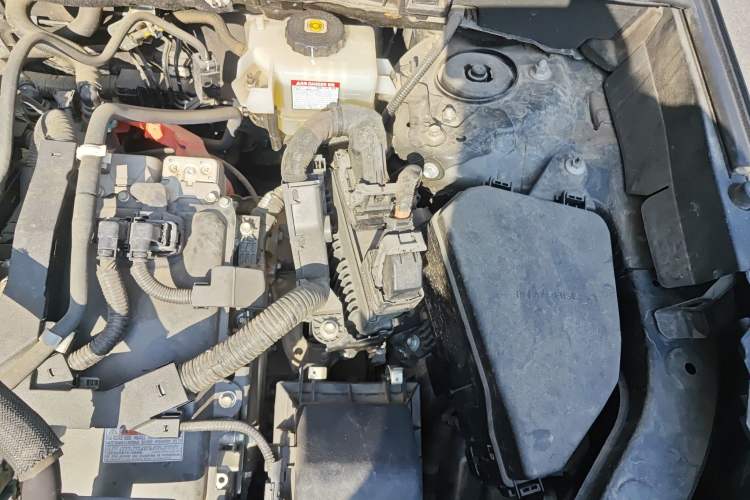 Used Toyota Wildlander 2021 Dual-Engine 2.5L E-CVT Two-Wheel Drive Luxury Edition Engine Bay Left